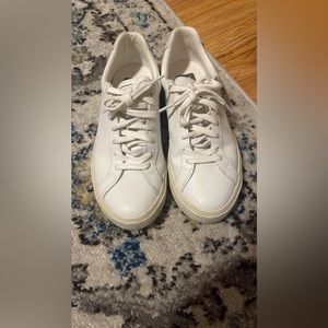 Veja Esplars EUC size 6.5
